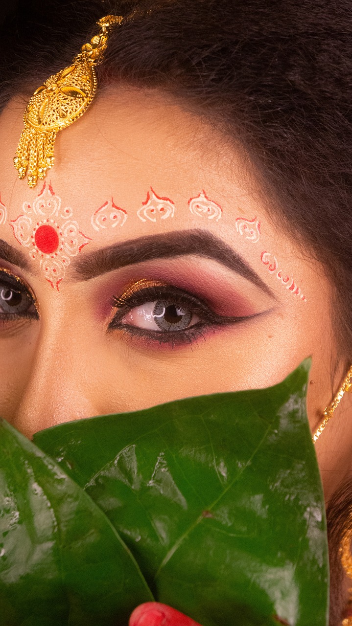 eyes, indian, bride-5821101.jpg